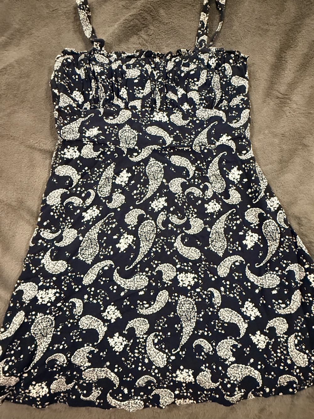 Mi Ami Navy and White Paisley Mini Dress with Spaghetti Straps Size Medium